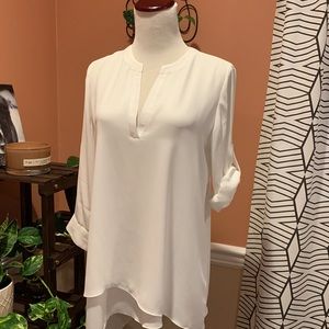 EUC OUTBACK RED (THE LIMITED) Convertible Sleeve Blouse